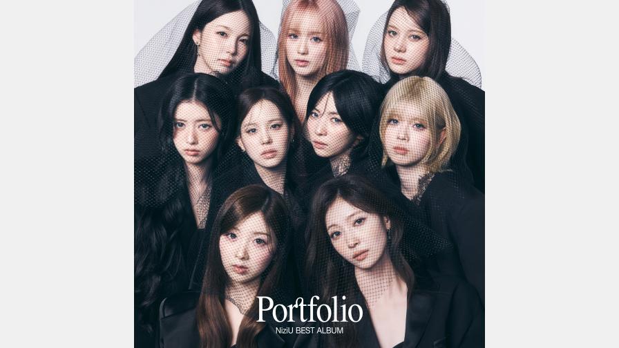 NiziU Best Album『Portfolio』リリース記念 CDショップオフライン 